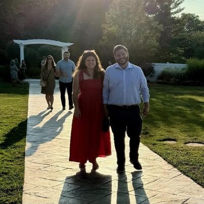 BasedHayward's profile picture. Less Government Less Problems! America Only! Release the damn files and stop pointing fingers!