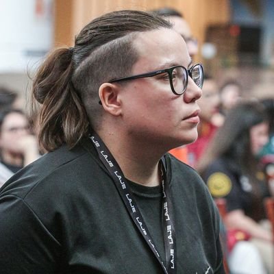 A💍| Tweets divididos entre esportes, Sereias da Vila, futebol feminino e minha mulher