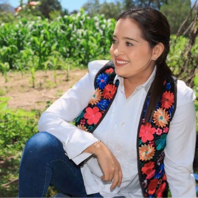 Presidenta Honorífica del Comité Consultivo de #Bienestar y Desarrollo Social de #Tlaxcala.
Creo en la bondad como la mejor forma de cambiar el mundo.