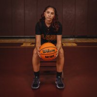 Arianna Viera (@arianna_2025_v_) 's Twitter Profile