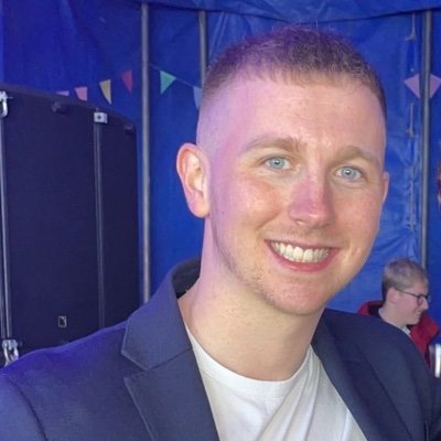Sales professional with D2D/Telesales experience. Looking for opportunities to sell high ticket offers for organisations. Available for a call whenever suits!