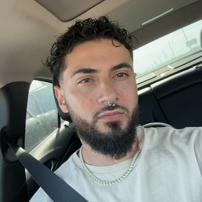 retired marine/photographer/DJ/musician/fitness/raver/Leo 🦁