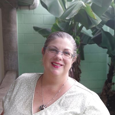 HagenaarsFamily's profile picture. A Canadian couple setting up a business to help single moms in El Salvador ! ¡Una pareja canadiense crea un negocio para ayudar a las madres solteras!