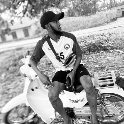 Iamslim_richy's profile picture. Graphic Designer | Frame 🖼️ l Printing l Real Madrid l 💌 DM for any business conversation !