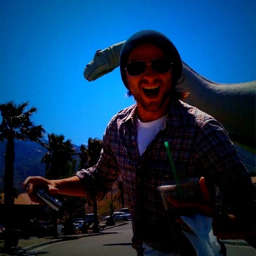 IlkAndKin's profile picture. 