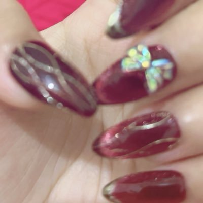 kaniandani's profile picture. Tempat Curhat Diri Sendiri