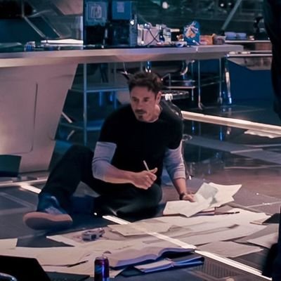 beng4l4's profile picture. No somos medidos por nuestras caídas, sino por nuestra capacidad para levantarnos y seguir luchando.