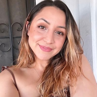 Akts01Kml's profile picture. If you’re interested in learning how to earn massively in Crypto kindly message me directly or join the link below 👇