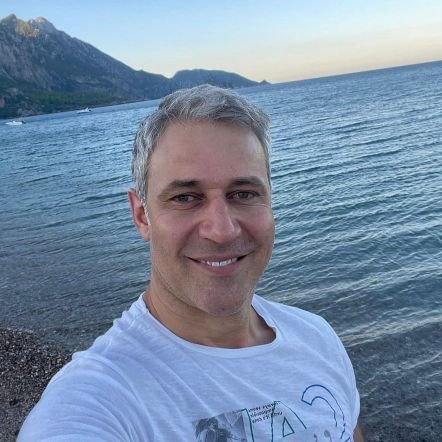 A good and loving man who loves Nature💯