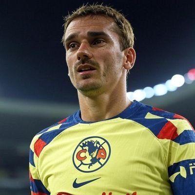 ERES ÁGUILA O NO, CON ESAS SENSACIONES INEVITABLES, DE CONTRASTE, QUE TE PROVOCA ESTE CLUB LO ODIES O LO AMES, ESTO ES AMERICA 💛💙