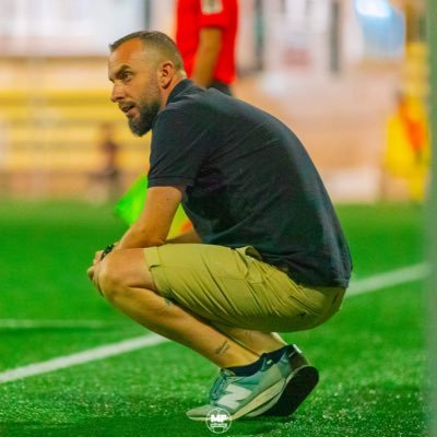 Entrenador Nacional (UEFA PRO) / Director Deportivo por la @rfef / Master Europeo en Alto Rendimiento / Ex- Profesor @FCF_CAT