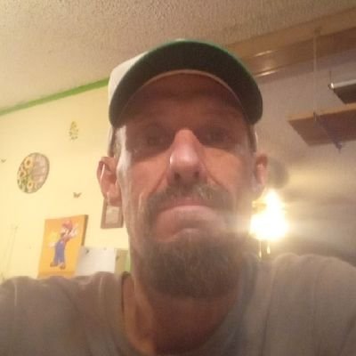 hi I'm Nate from Arizona 47 widowed,I have 3 grown kids ,and six awesome granddaughters
