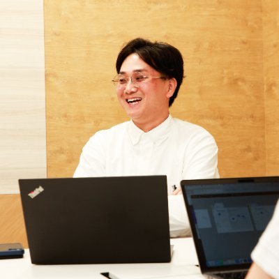 ナレッジラボのVPoPです。日米の会計事務所→Big4で国際税務→現職でカスタマーサクセス→PdM→VPoP。士業→SaaS CS→SaaS開発と色々な職種を渡り歩いています。税理士/USCPA/USCMA。野球データサイエンスとベイスターズを追いかけています。