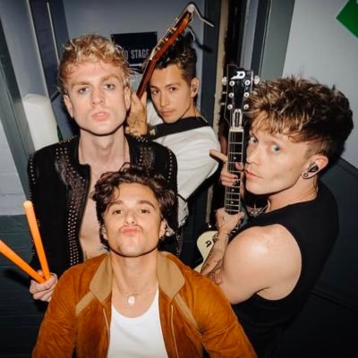 Fan account | Primeiro fansite da banda The Vamps no Brasil, há 12 anos no ar! IG: sitethevampsbr