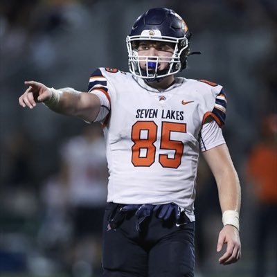 Seven Lakes High School c/o 2026// 4.0GPA//Houston, Texas// VERSATILE TE, H Back, ATH// 6’3// 235lbs// NCAA # 2209666611
