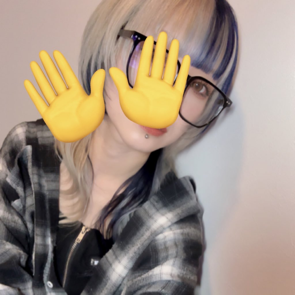 TxAxMxAx's profile picture. GLAYとアリス九號.🫶🏻ヴィジュアル系とメロコアが好きです。HAPPY SWING💜九組❤💜