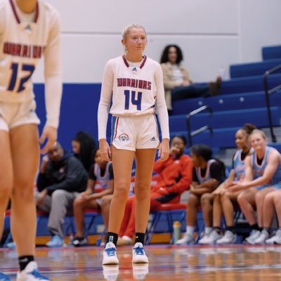 sophiapowel26's profile picture. C/O ‘26 | 5,11 SF/PF | Riverside Basketball #14 | SC Lady Sixers AAU 17u | 4.9 GPA | State Champion 💍| #AGTG