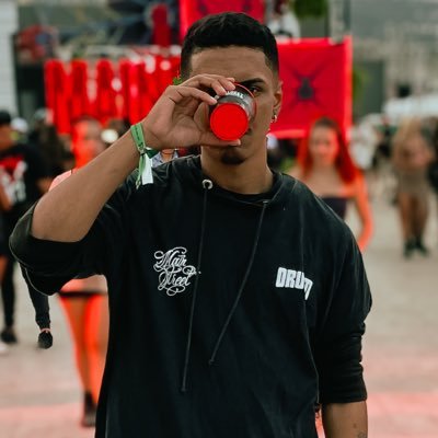 playllukinhas's profile picture. 🤴🏽ꜰɪʟᴍᴀᴋᴇʀ ᴅᴏ @cantorprincipe  🎬VIDEOMAKE & FOTÓGRAFO 🌎 𝕾ã𝖔 + 𝖉𝖊 200 𝖆𝖗𝖙𝖎𝖘𝖙𝖆𝖘 𝖋𝖎𝖑𝖒𝖆𝖉𝖔𝖘 💼@nargahlounge @jrloungewhiskeria