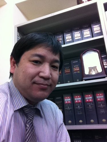 税務をしながら、ビジネスを手がけています。 接する人達がSlf-emplymentやbusiness-ownerの為、サラリーマンとは当たり前の基準が違う人達の中で生きてきたのでSlf-emplymentやbusiness-ownerの考え方を自然と身につけました。 税金の事は特にですが知っていないと人生損しますよ