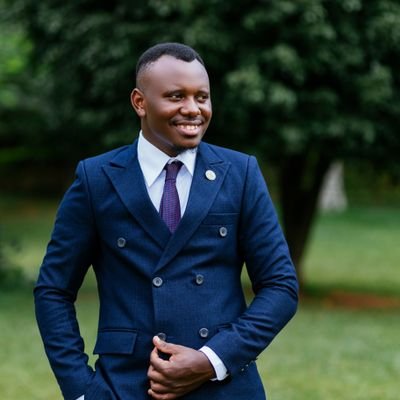 President UDA @NimdUganda| Sec Finance @COSA_Ugandaa|32nd Sec for National Aff @unsaofficial|17th GRC KYU|Member @NYC of Ug |Debater& a Teacher