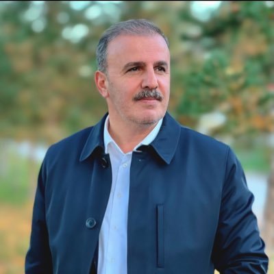 CelebiGLevent's profile picture. Ne demiş Şems ; Güzel bir gülü, güzel bir geceyi, güzel bir dostu herkes ister.Önemli olan gülü dikeniyle,geceyi gizemiyle, dostu tüm derdiyle sevebilmektir.🌹