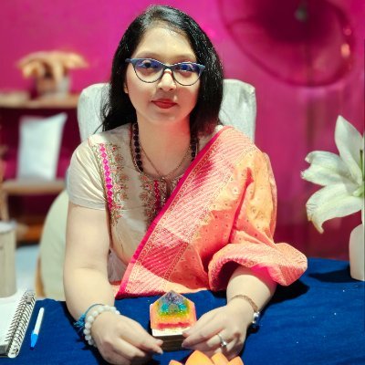professional Astrologer, Akashic Reader, Tarot Reader, Reiki Healer ,Vastu & Remedies Expert