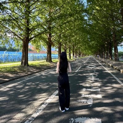 SES営業🕊️✉️ 関東圏を中心に案件や人材のご紹介をしています🐾 無言フォロー失礼します🙌 ご相談やお問い合わせはDMでお待ちしております✨ 現在AIを勉強中📚 好きなもの…お酒🍷/ヨガ🧘/編み物🧶/インテリア🛋️ #SES営業 #AI