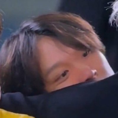 03z 😌 For The Neos 💚 Czennie and Wayzennie since rookies days of the boys 👁️👄👁️ OT25 😶randomly rt, like n tw anything at anytime 🫠