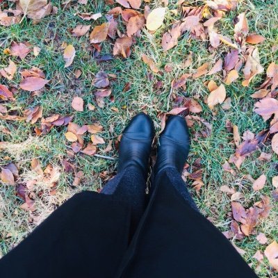 dr_mamlekat's profile picture. مهربانی مهمترین اصل "انسانیت" است اگر کسی از من کمکی بخواهد یعنی من هنوز روی زمین ارزش دارم. "حامى حقوق جوجه ها"