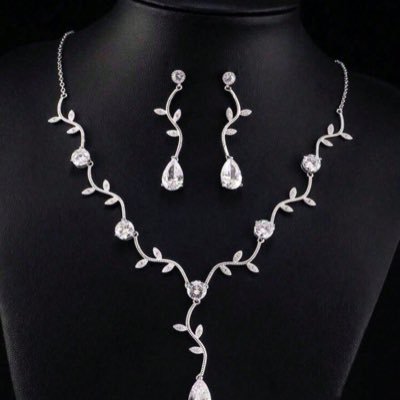 Jewelry|Accessories online store in Abuja. owner @BAMPI