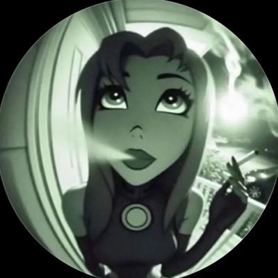 kukiosi's profile picture. #GoYounjung #HXH vin👩🏻‍❤️‍💋‍👩🏻