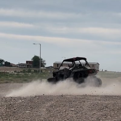 TMade911's profile picture. Don’t really use this unless it’s for sneaker releases, And Laker Updates! ✌🏽 🪲