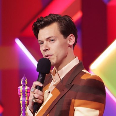 ManuNeue's profile picture. #HarryStyles #OneDirection