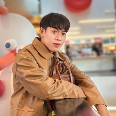 m1kem1kes's profile picture. 