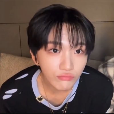 우리의 사랑은 서로를 향하고 있음을, 한 방향이 아님을 느껴 
너무 어여뻐서 마음에 들었고, 너무 마음에 들다 보니 좋아하게 됐고, 너무 좋아하다 보니 사랑하게 되더라
#BND #ONEDOOR #운학•̀ ᗜ •́