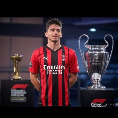BanterRossonero's profile picture. Milanista forgiato in banter era❤️🖤   Cremonese DOC🔴⚪ 
Ferrarista sconsolato🏎️🏎️🏎️