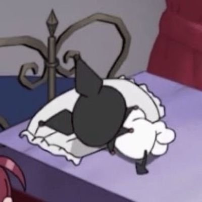 spam account
probs retweetin alot
25 goth, puppy :3
not sure what's going on here lol