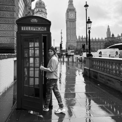 swiftierep21's profile picture. rep clown and stan🤡🖤| 24 | 👑