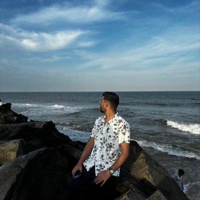 33Yagyanshk's profile picture. 