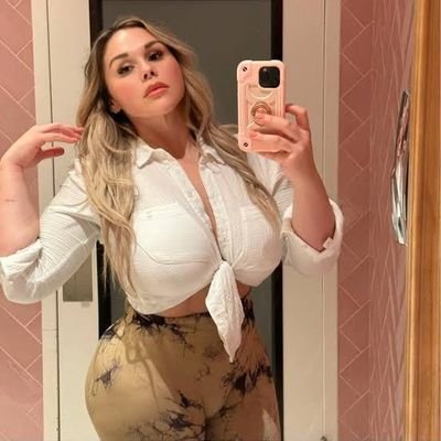 CarolineDa4181's profile picture. 