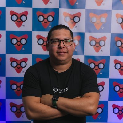 Brazilian, CTO at Sellers and Committer/PMC at The Apache Software Foundation