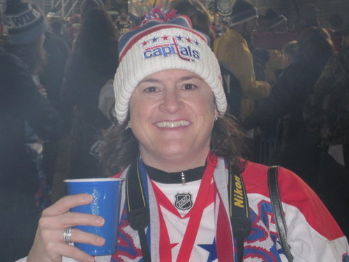 capsnflyers's profile picture. 