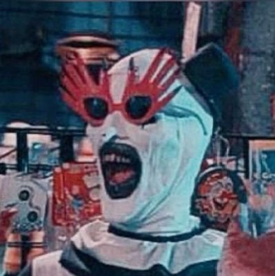 Horror🦇🩸| Videogames🎮|Occasionally NSFW🔞| Platinum Hunter on PS🏆|
Love the Morbid and Dark 💀| Total Goofball so apologies in advance 🤭
