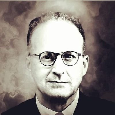 إن الحرية عبء ثقيل على الشعوب التي لم تحضرها نخبتها لتحمل مسؤوليات استقلالها . المفكر الجزائري مالك بن نبي (رحمة الله عليه)