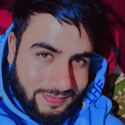 حدیث بادہ و مینا و جام آتی نہیں مجھکو
نہ کر خاراشگافوں سے تقاضا شیشہ سازی کا
It's rain that grows flowers, not thunder. So don’t raise your voice.
Civil Engg