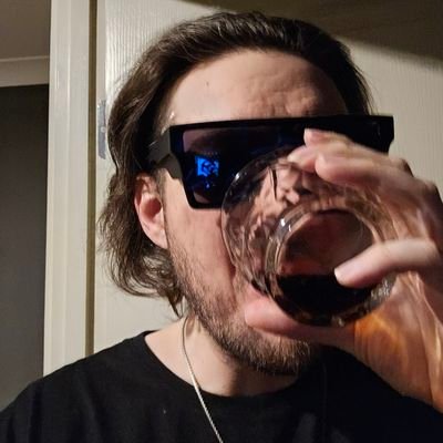 mlout28's profile picture. 