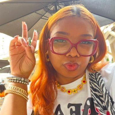 owner / creator of Fresh Pressed Co press-on nail company 💅🏾