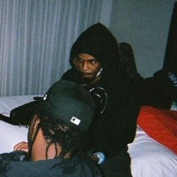 walkthatalk's profile picture. ig icytwatradio