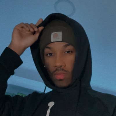 CurtyNobre's profile picture. Streamer || Engineer📚 || Outlier 🦁 ||