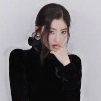 ๐ก๐ฑ๐ฎ๐ช (@flwrscxnt) 's Twitter Profile